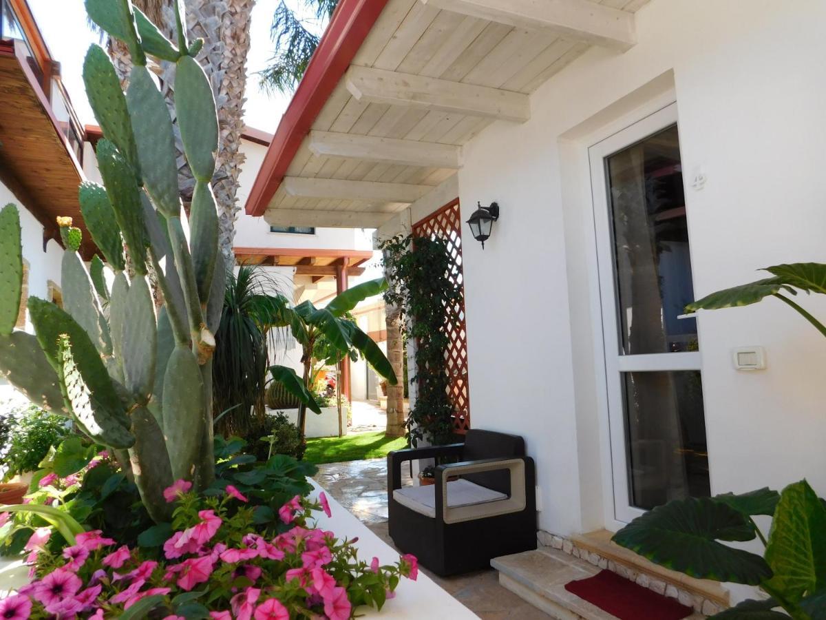 Villa Raggio Di Sole Parcheggio Privato Porto Cesareo Luaran gambar