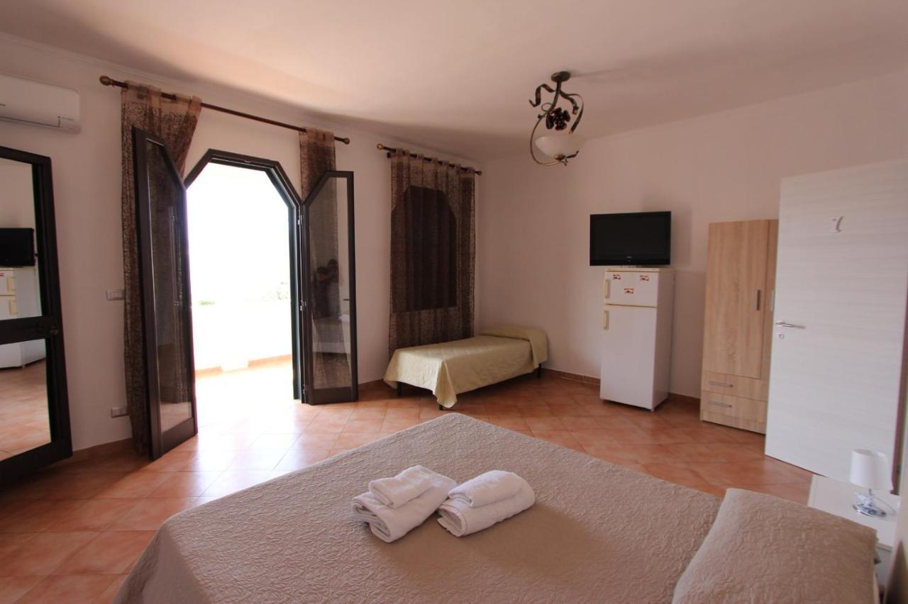 Villa Raggio Di Sole Parcheggio Privato Porto Cesareo Luaran gambar