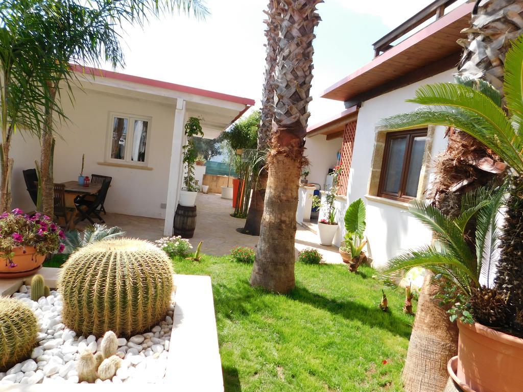 Villa Raggio Di Sole Parcheggio Privato Porto Cesareo Luaran gambar