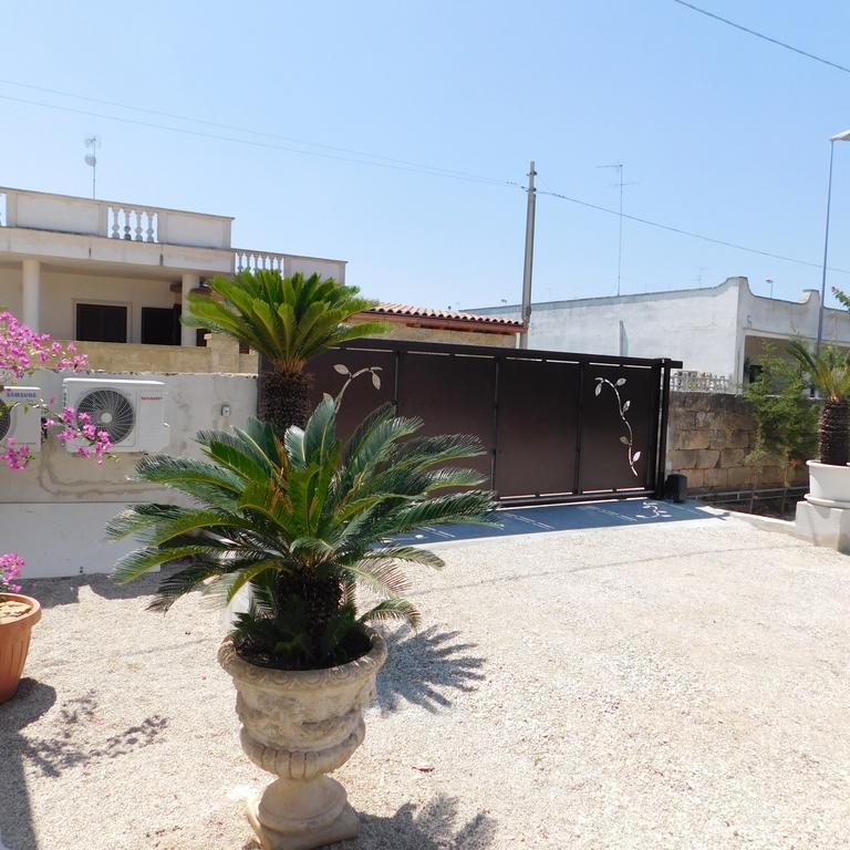 Villa Raggio Di Sole Parcheggio Privato Porto Cesareo Luaran gambar