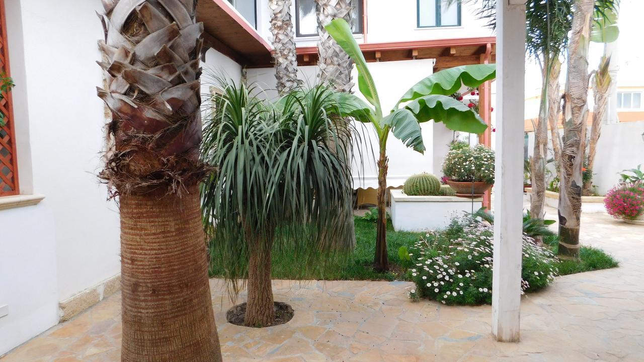 Villa Raggio Di Sole Parcheggio Privato Porto Cesareo Luaran gambar