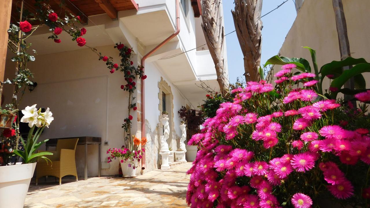 Villa Raggio Di Sole Parcheggio Privato Porto Cesareo Luaran gambar