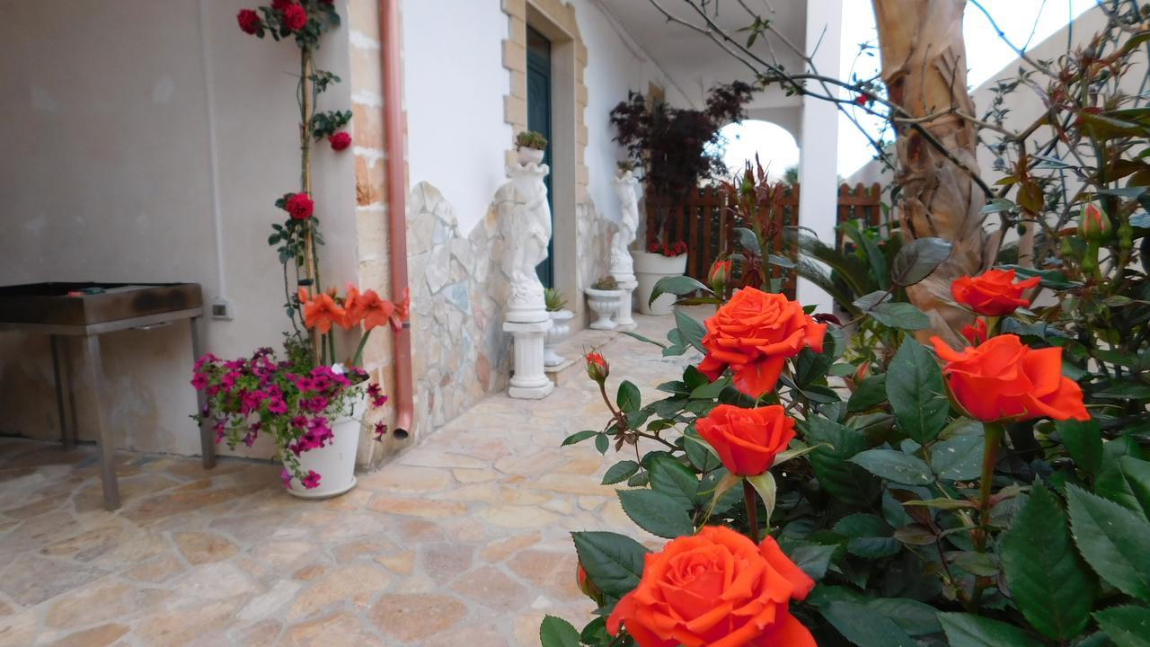 Villa Raggio Di Sole Parcheggio Privato Porto Cesareo Luaran gambar