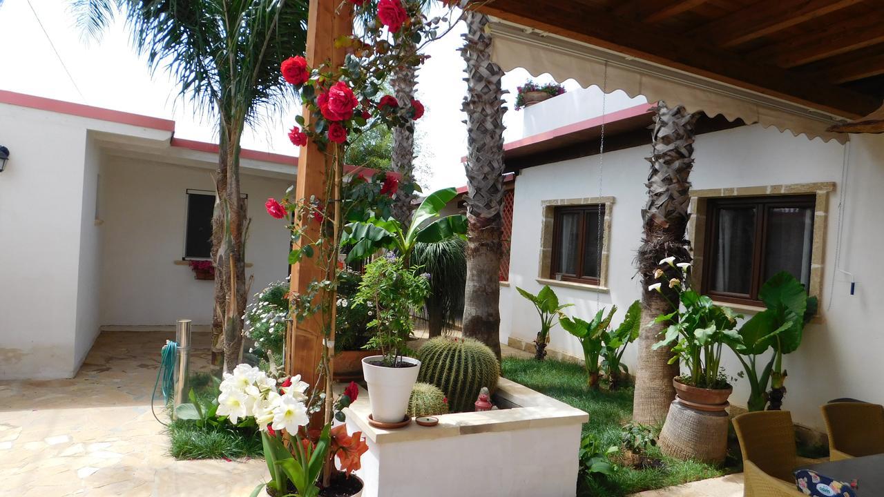 Villa Raggio Di Sole Parcheggio Privato Porto Cesareo Luaran gambar