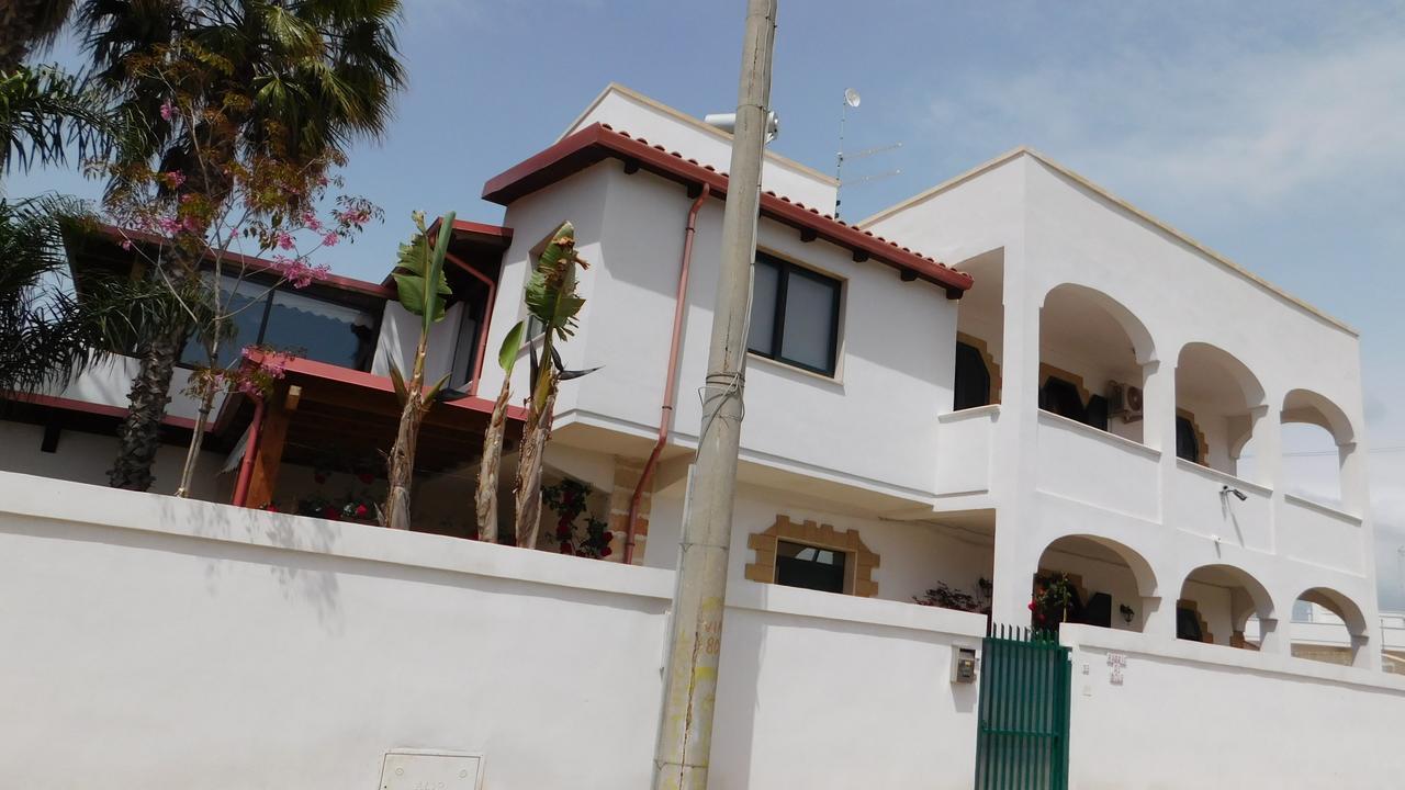 Villa Raggio Di Sole Parcheggio Privato Porto Cesareo Luaran gambar